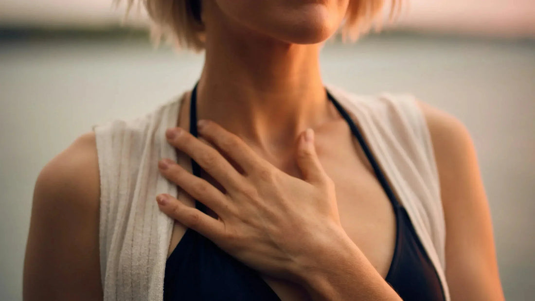 Innerer Kritiker vs. Selbstliebe – wie du die fiese Stimme im Kopf endlich leiser drehst